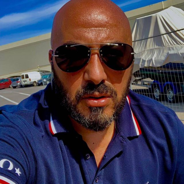 مجدي الهواري يهاجم: 