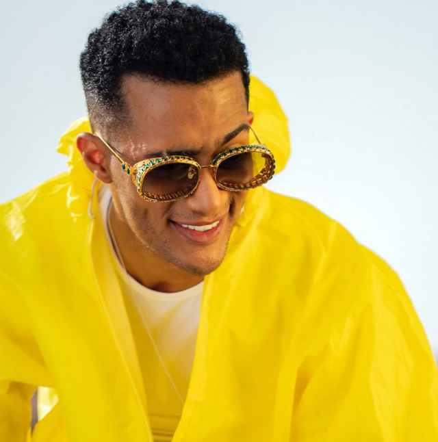 تذكروا أغرب تصاميم نظارات محمد رمضان وأسعارها