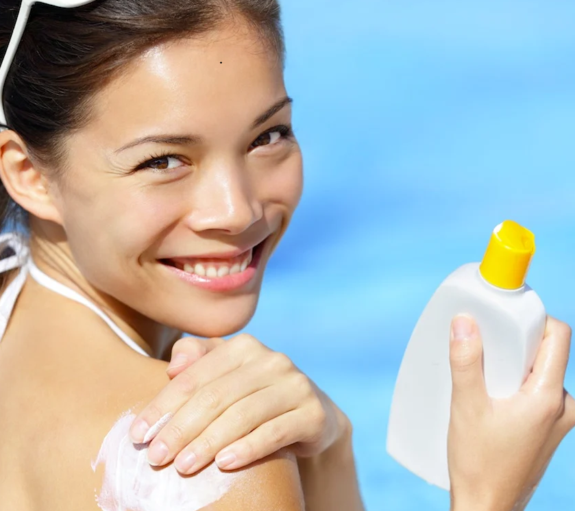 إليك الطريقة الصحيحة لعلاج حروق الشمس والجلد المتقشر خلال الصيف