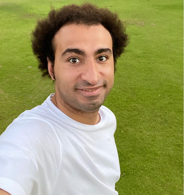 بالصورة – الشبه الكبير بين علي ربيع وابنته يشغل الجمهور: 