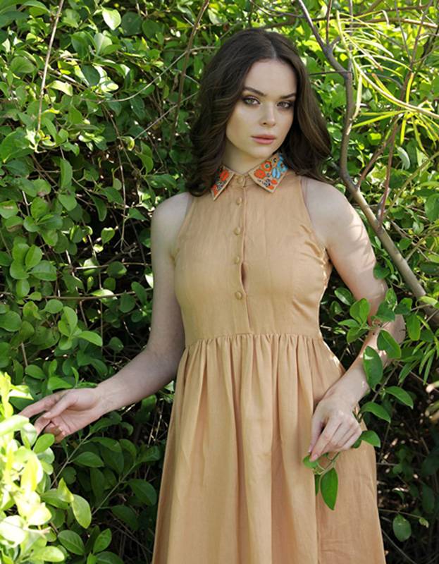 صيف غنيّ بالحرفية الأفريقية بتوقيع المصمّمة السعودية ديما عجلاني