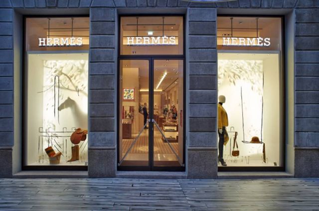 بالفيديو – Hermès تحتفي بمجموعة الرجال لربيع وصيف 2021
