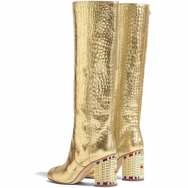 حذاء من مجموعة Pre-Fall 2019 من Chanel