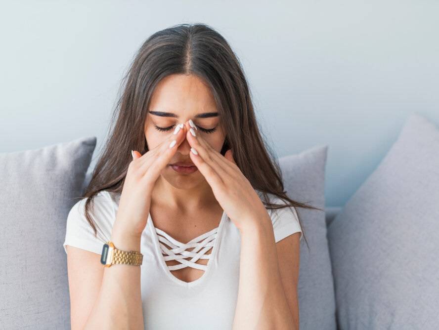 طريقة تساعد على النوم في دقائق رغم انسداد الأنف