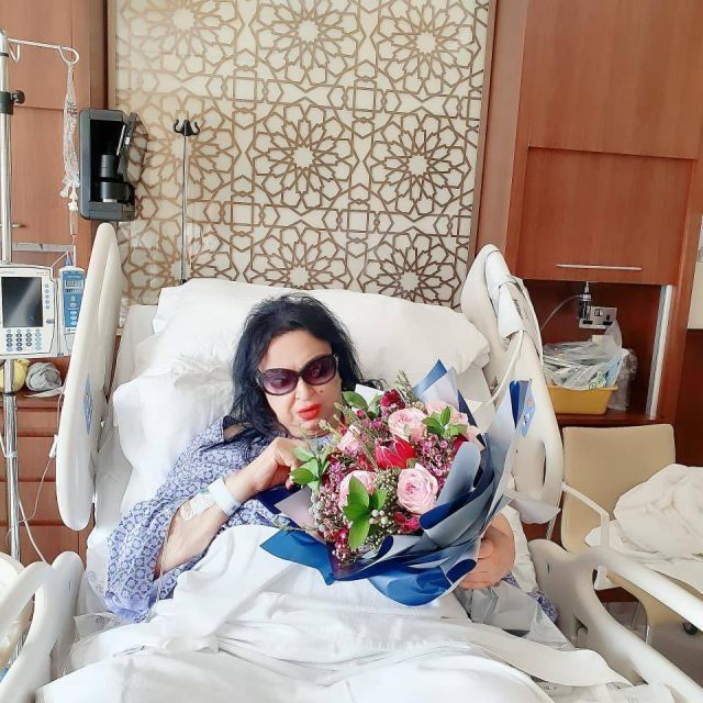 الصور الأولى لسميرة توفيق بعد خروجها من المستشفى وهذه حالتها
