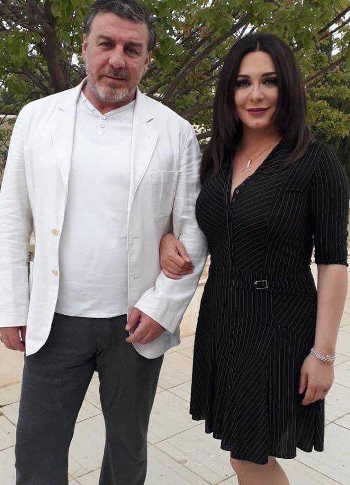 وائل رمضان يحتفل بيوم ميلاد سلاف فواخرجي برسالة غزل رومنسية