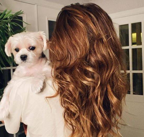 فاشينيستا كويتية تفضح المستور وتتحدث بجرأة عن المشاهير المتورطين بغسيل أموال