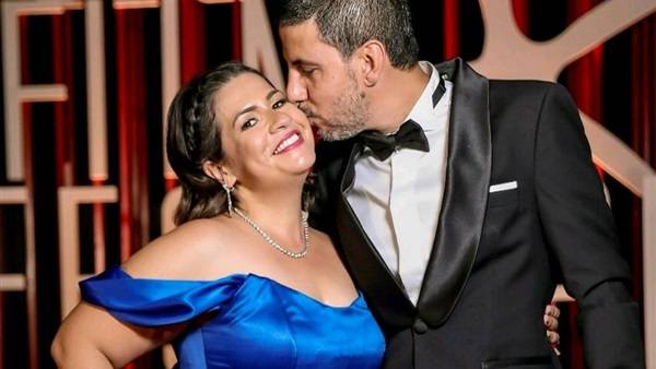 إنجي وجدان ترد على متابع تمنى لها ولزوجها الوباء