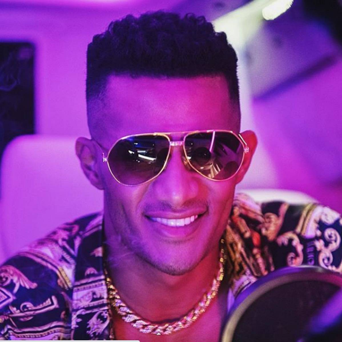 بالفيديو - تطورات جديدة في قضية سجن محمد رمضان وهو يواصل تجاهل الامر