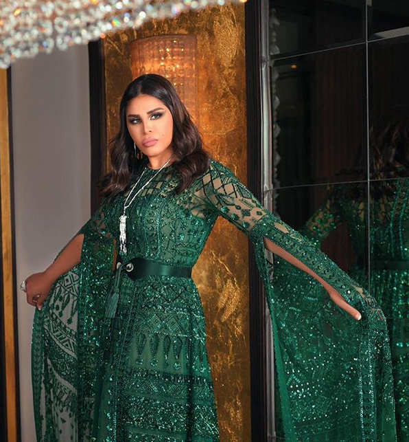 بالفيديو – أحلام تلفت الأنظار بالحجاب الكامل