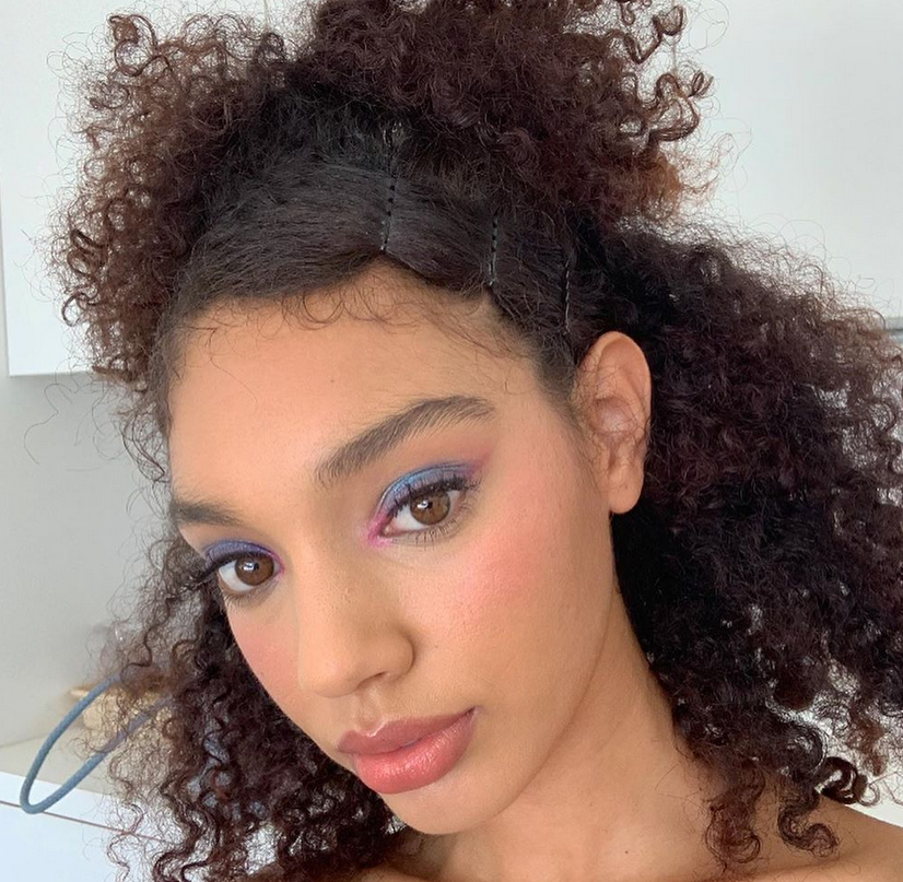 عارضة أزياء تتخلص من حب الشباب بهذه الطرق الطبيعية