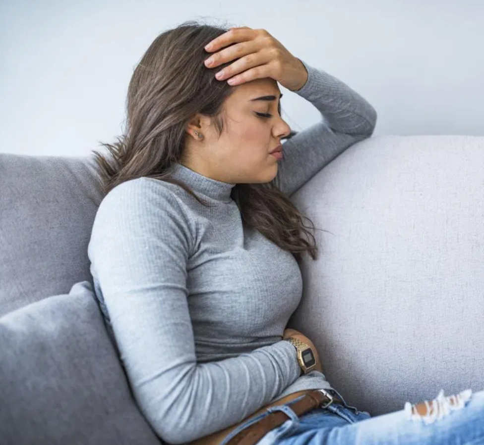 ألم المعدة بعد الأكل قد يكشف هذا المرض الخطر