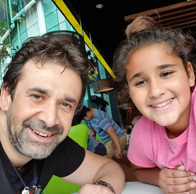 كريم عبد العزيز وابنته ملك 