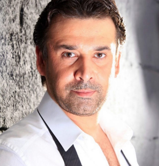 بالصورة – هكذا كان كريم عبد العزيز خلال ظهوره في فيلم 