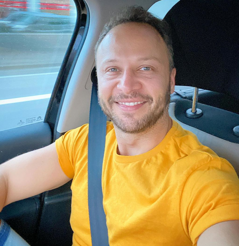 بالصورة – ابن مكسيم خليل الأكبر أصبح شاباً ويلفت الأنظار بوسامته