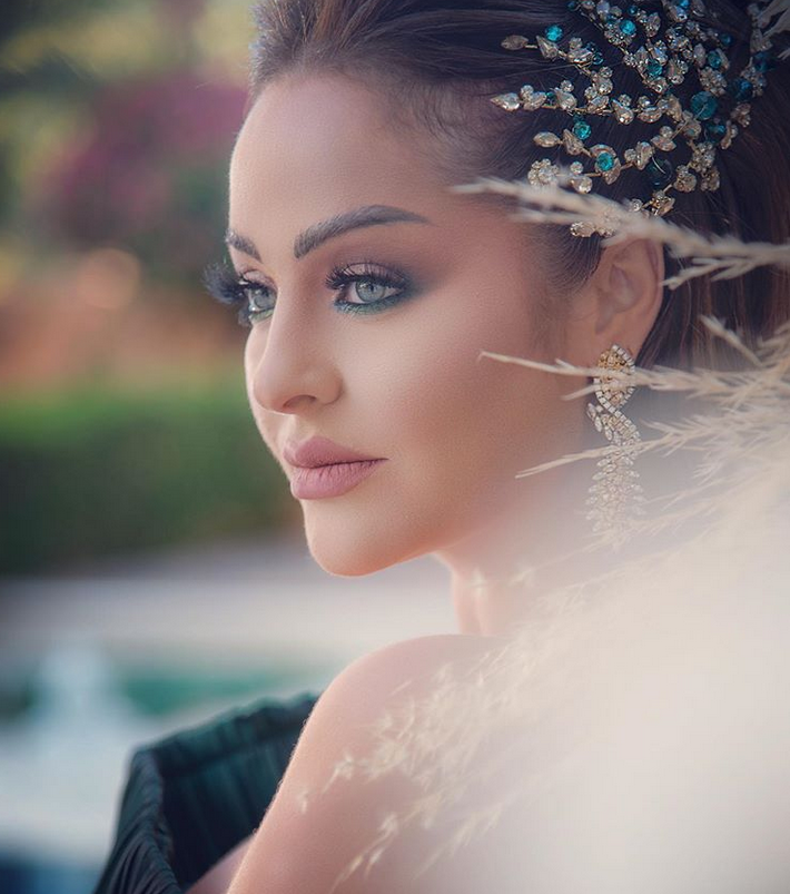 بالفيديو – شقيقة ديانا كرازون ترد على متابعين بكلام ناب بسبب 