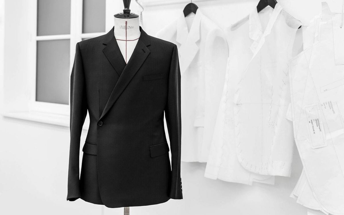 بالصور – التايور صيحة الموسم... تعلمي تنسيقه من فوز الفهد ونهى نبيل