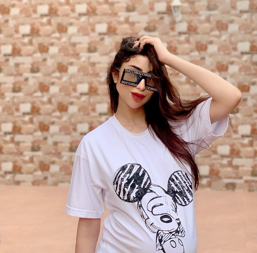 تعليق مفاجئ من دنيا بطمة على قرار حبسها: 