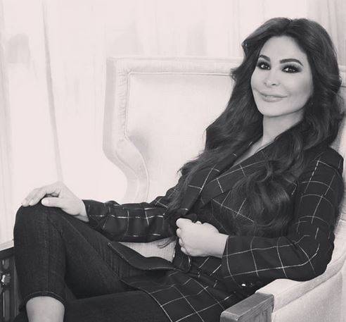 بعد انتقاد صورة غلاف البومها.. إليسا تواجه مشكلة خطيرة