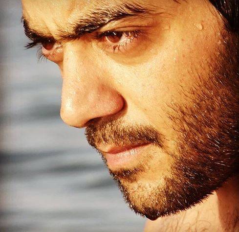 رسالة مؤثرة من أحمد فلوكس لوالدته الراحلة