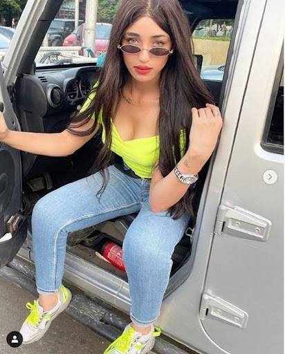 انهيار منار سامي بعد الحكم بحبسها 3 سنوات وغرامة 300 ألف جنيه