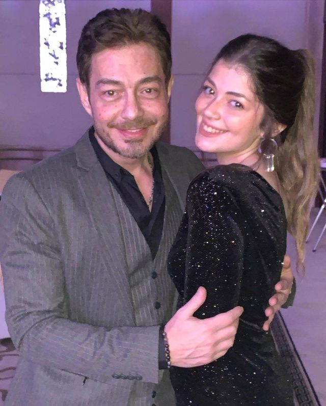 أحمد زاهر مع ابنته ليلى