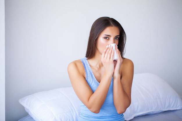 هكذا تميزون بين أعراض الأنفلونزا الموسمية وأعراض كورونا