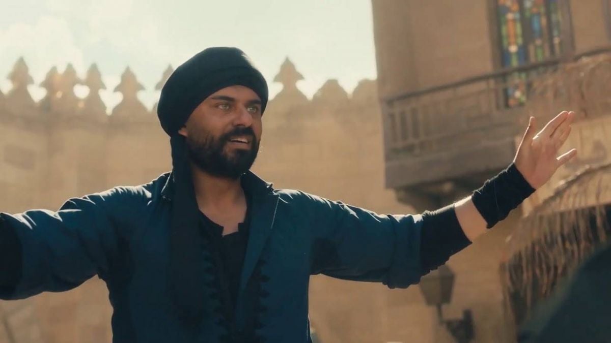 بالفيديو - أحمد صلاح حسني يكشف سراً عن حياته الخاصة