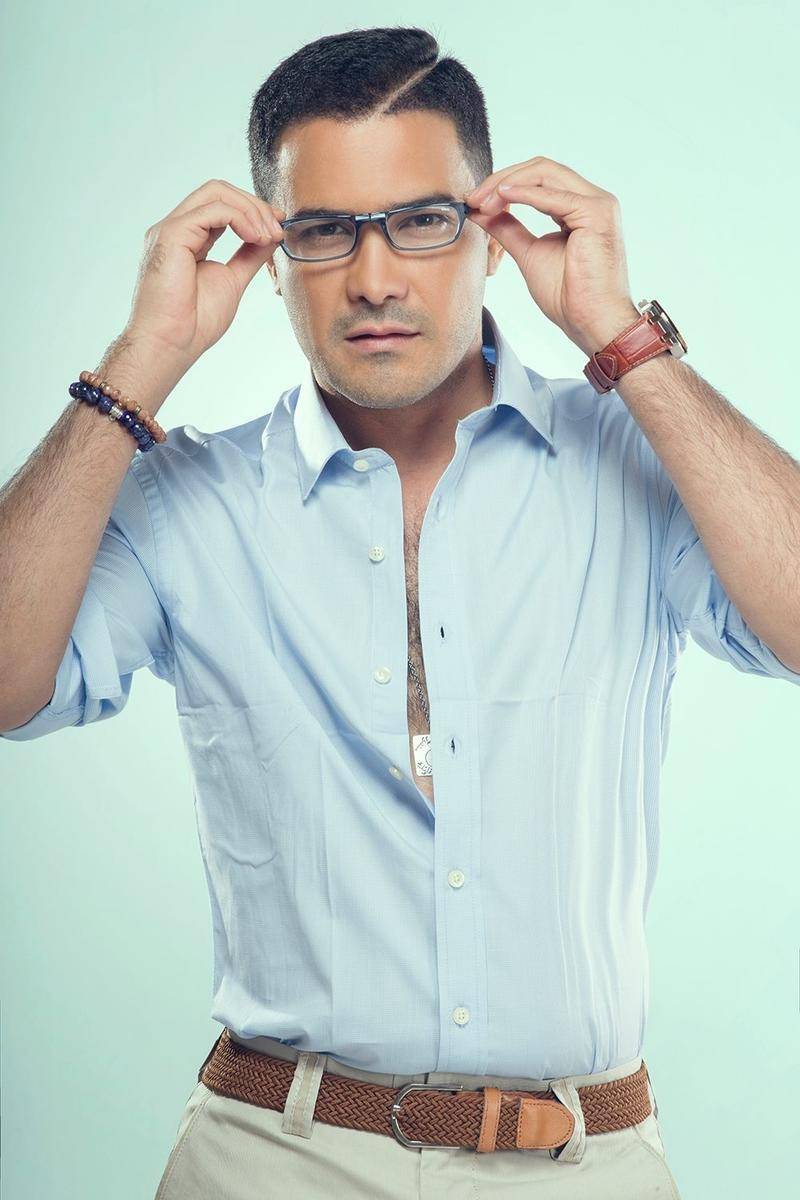 بالفيديو - محمد رجب يكشف تفاصيل معاناته مع الاكتئاب ومن أنقذه