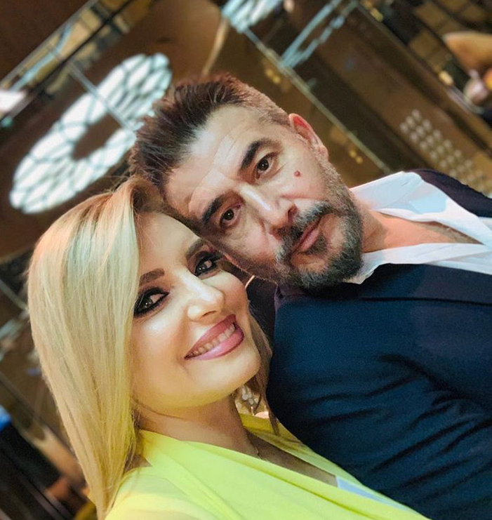 صورة قديمة - شاهدوا كيف كان عابد فهد وزينة يازجي في يوم زفافهما منذ 18 عاماً