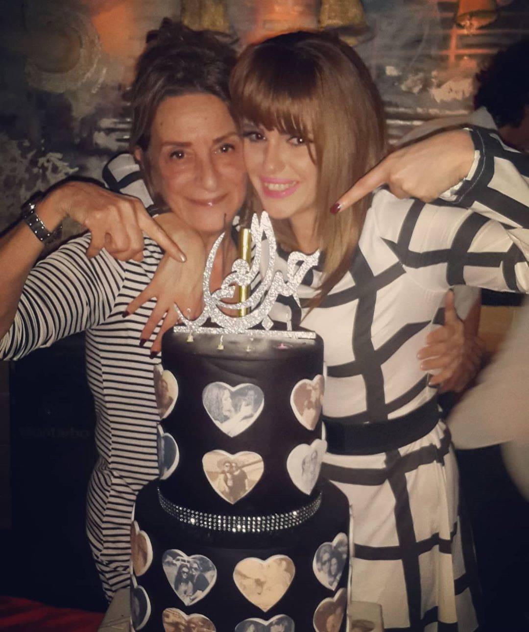 دنيا عبد العزيز تتحدث عن رحيل والدتها بكلمات مؤثرة