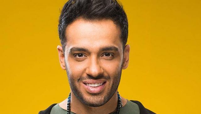 رامي جمال يهاجم متابعاً بسبب تعليق