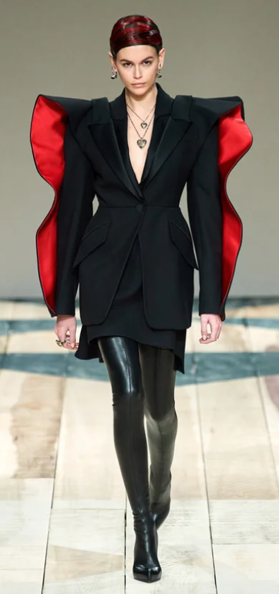 لتتألقي بأناقتك هذا الخريف... اخترنا لك 4 صيحات فريدة