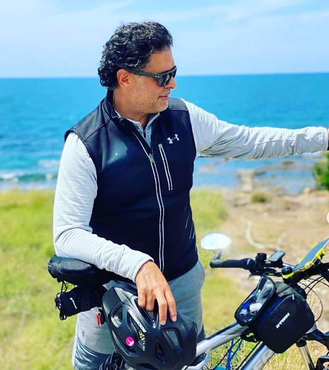 بالفيديو  - راغب علامة يمارس الرياضة في منطقة الانفجار وانتقادات: 