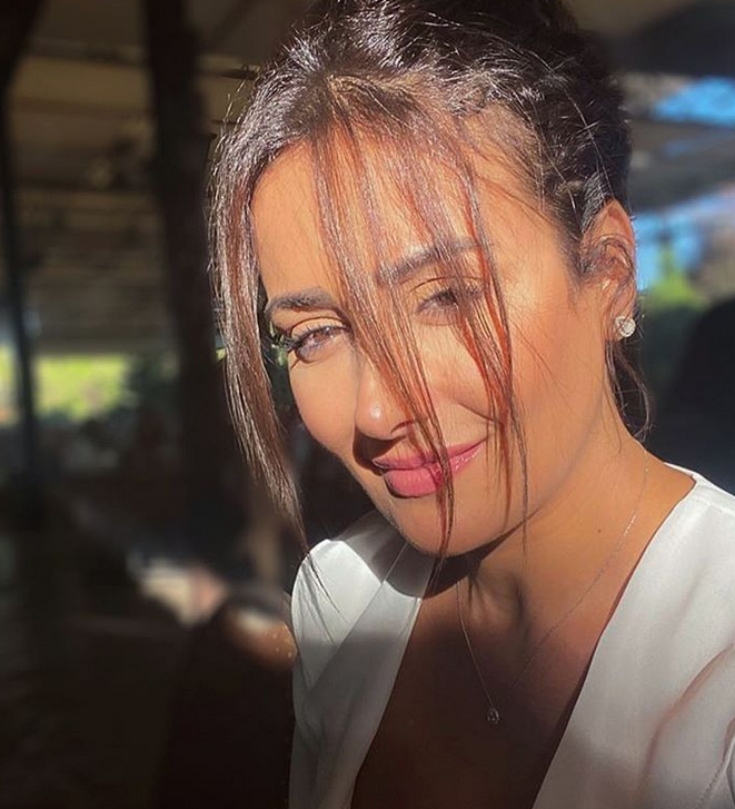 بالفيديو -  تعرفوا إلى شقيق كندة حنا المهاجر... ما درجة الشبه بينهما؟