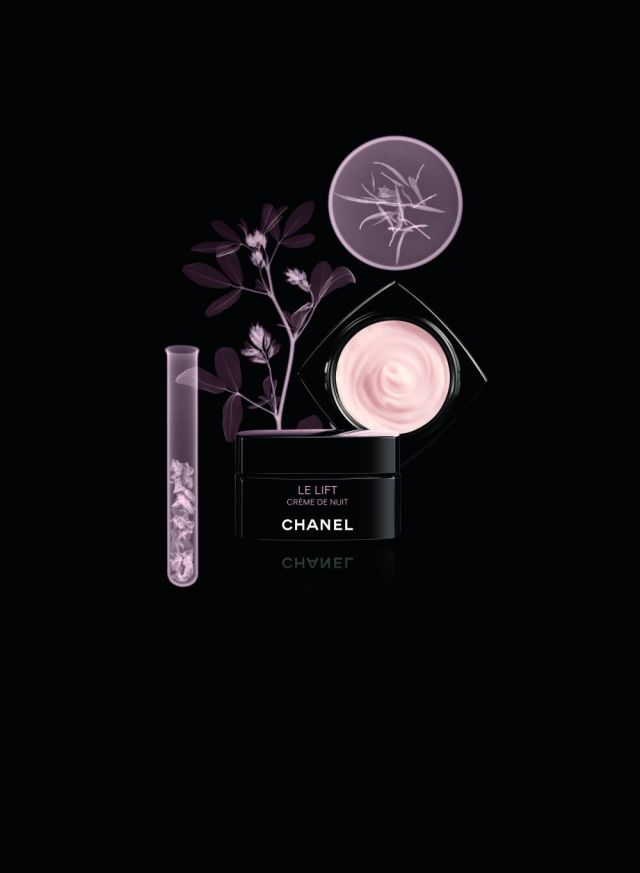 CHANEL تهديك الكريم الجديد Le Lift Crème de Nuit