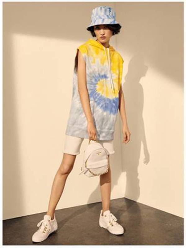 Tie Dye مايكل مايكل كورس: العيون على موضة صبغة الألوان