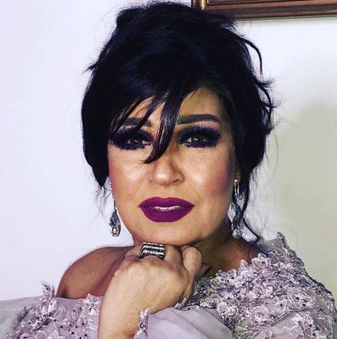 انتقادات وهجوم على فيفي عبده بسبب إطلالة جريئة