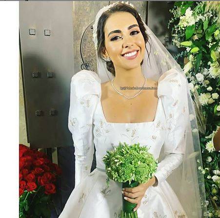 بالصور - فاليري أبو شقرا تقطع شهر العسل.. هذا ما فعلته