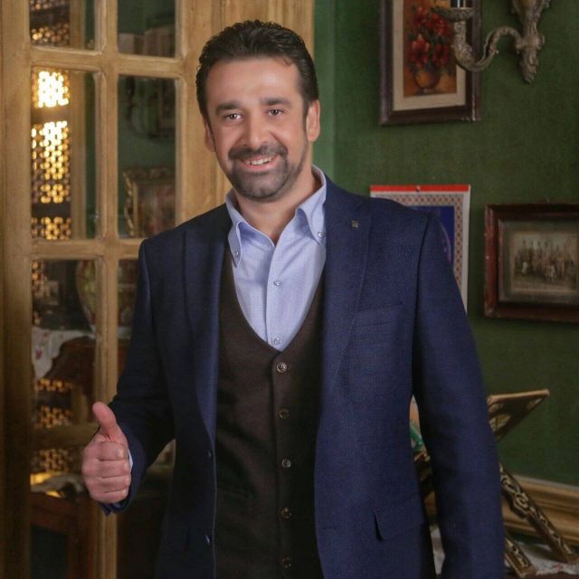 كريم عبد العزيز يغيّر شكله استعداداً لـ