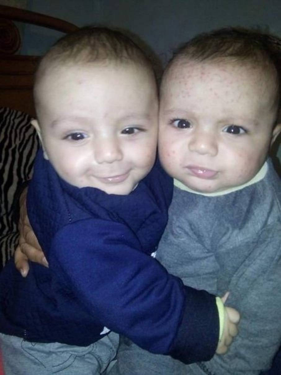 جريمة مروّعة في ظروف غامضة: ذبح ربة منزل وطفليها ونجاة رضيعة