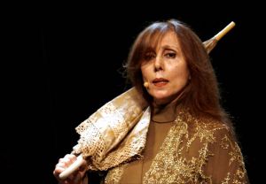 ماكرون بعد زيارته السيدة فيروز: "لقاء مؤثر واستثنائي"