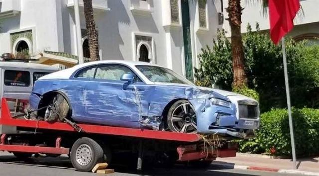 السيارة المحطمة شبيهة سيارة ياسمين صبري