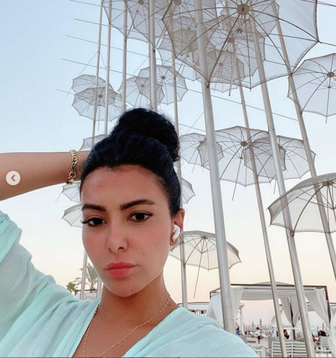 بالفيديو - ميرهان حسين تشُعل 