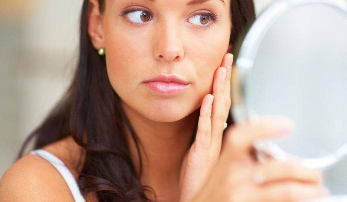 طرق ناجحة وسهلة لإزالة شعر الوجه