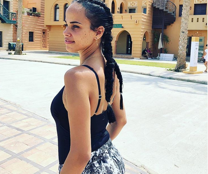 بالصور - في احدث ظهور لها نور عمرو دياب تخطف الأنظار وتشبَّه بميغان ماركل