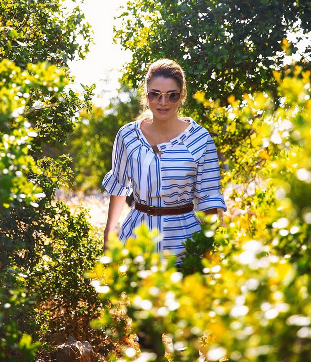 بالصورة - رسالة من القلب من الأمير الحسين إلى والدته الملكة رانيا في يوم ميلادها