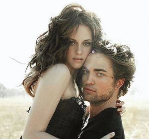 بطل twilight يعاني من الكورونا ويسبب ازمة