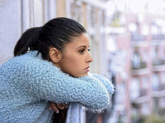 اضطراب ما بعد الصدمة.. إشارات تكشفه وطرق علاج تلطّف المأساة