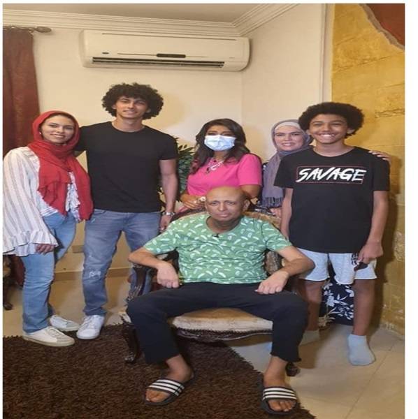 جمال يوسف يبكي على الهواء: 